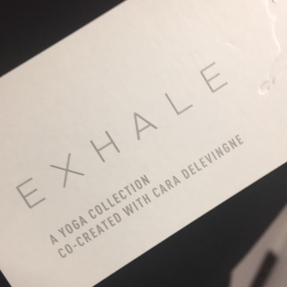 Puma Yoga/Athletic/Athleisure/Training Crop Top, L, NWT! - Picture 6 of 9